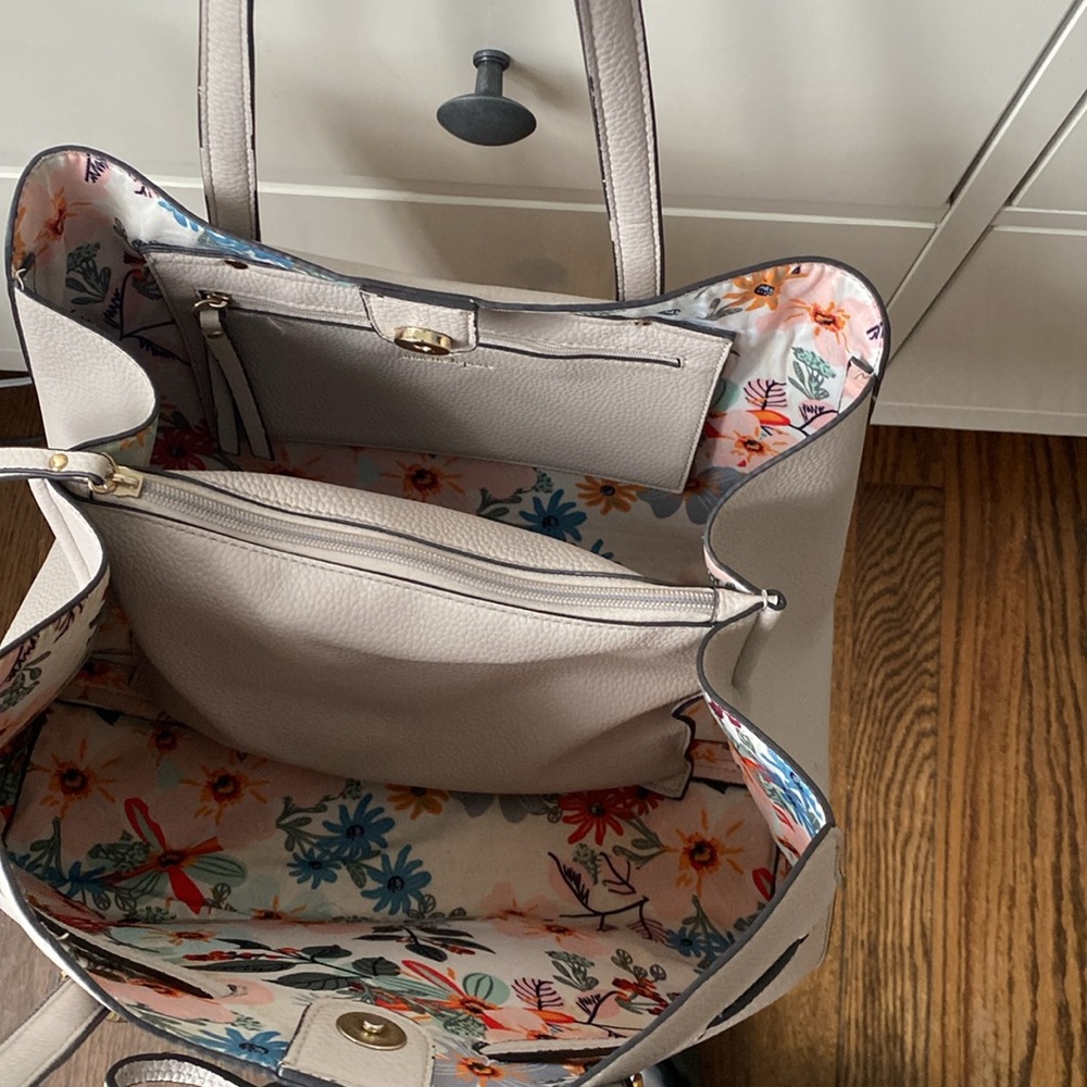Purse - Picture 4 of 4